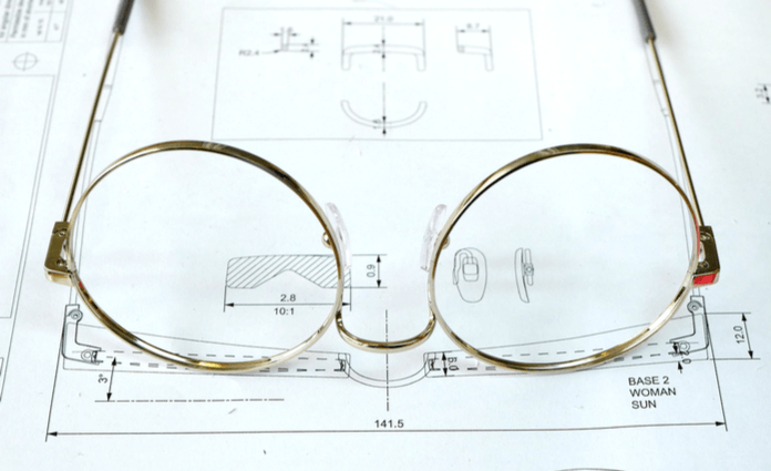 quality eyewear manufacturing 